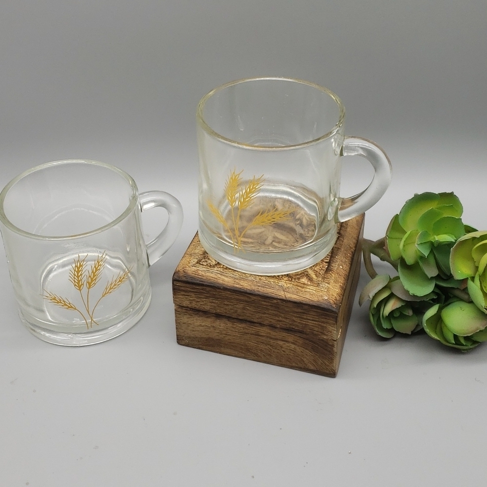 Vintage mid century wheat cups (2)